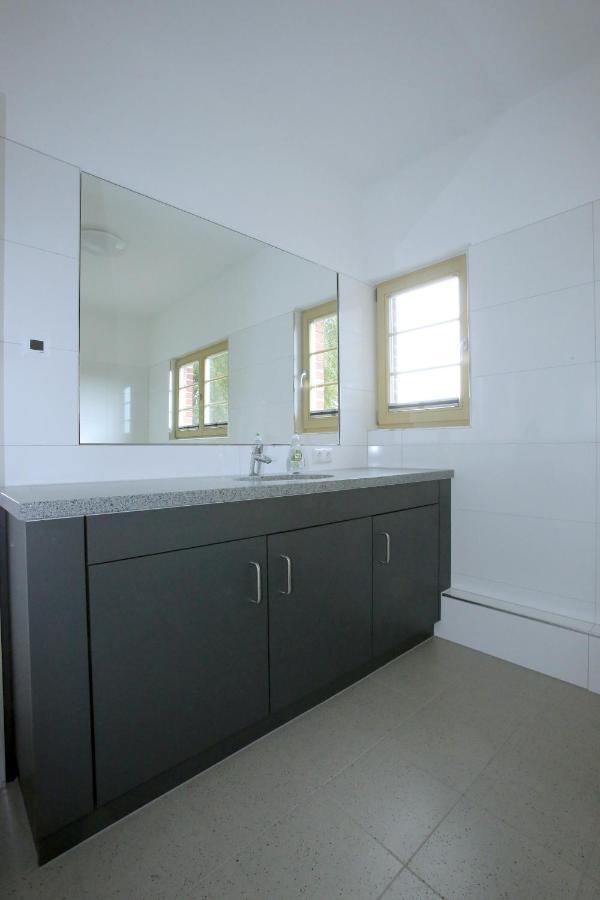Bahnhof Hohen Mistorf Apartment Екстериор снимка